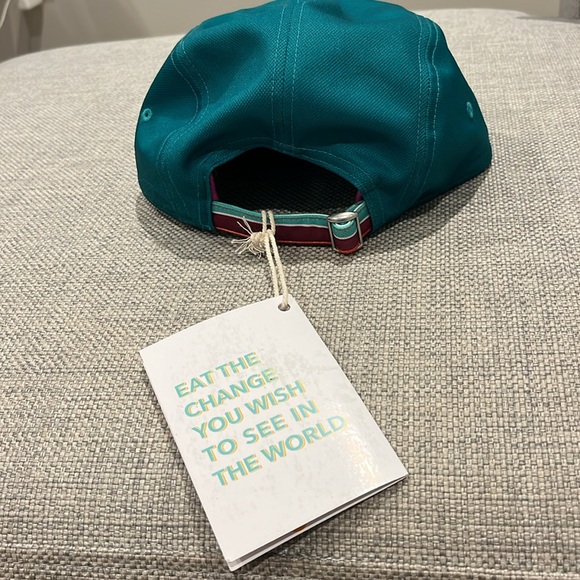 Storied hats new - Picture 2 of 3